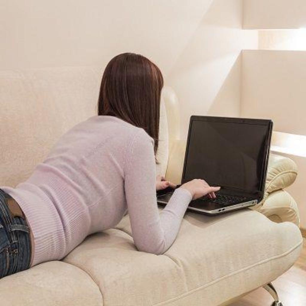 couch-e-learning-pixabay6786502_1280